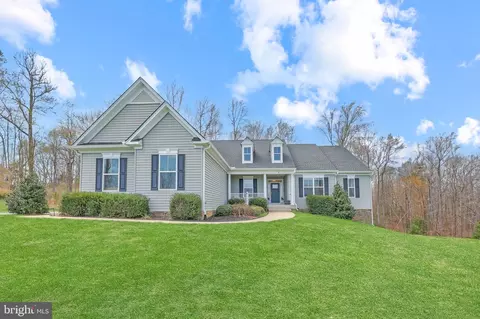 7 Cranes Bluff Ct, Fredericksburg, VA 22405