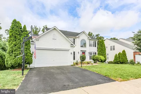 71 Riggs Rd, Fredericksburg, VA 22405