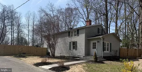 94 Woodstock Ln, Stafford, VA 22554