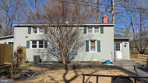 94 Woodstock Ln, Stafford, VA 22554