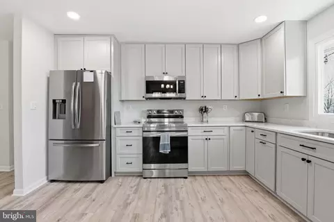 218 Midshipman Cir, Stafford, VA 22554