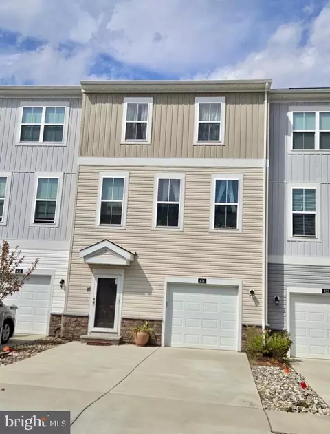 424 Honeyberry Ln, Fredericksburg, VA 22405
