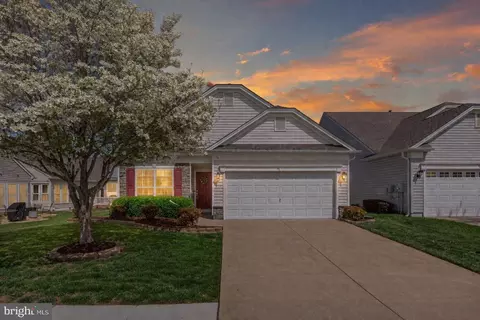 76 Gladstone Dr, Fredericksburg, VA 22406