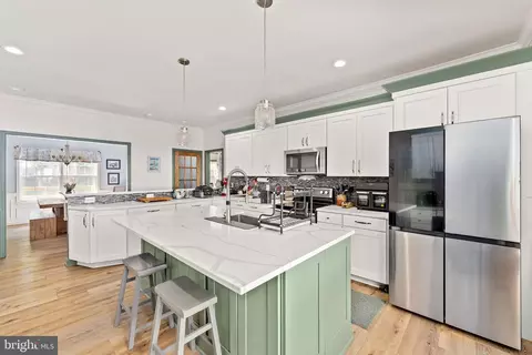 2434 Harpoon Dr, Stafford, VA 22554