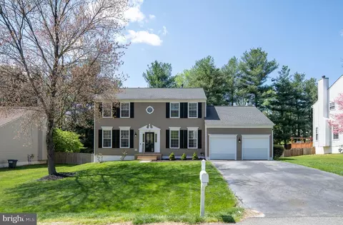 58 Blossom Wood Ct, Stafford, VA 22554