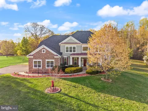 60 Snapdragon Dr, Stafford, VA 22556
