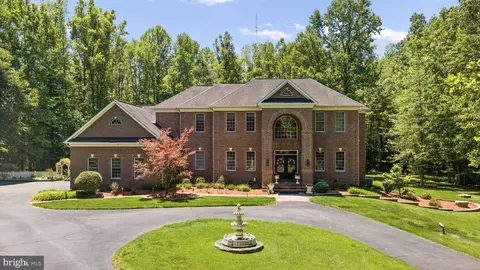 10 Caval Cade Ln, Stafford, VA 22556