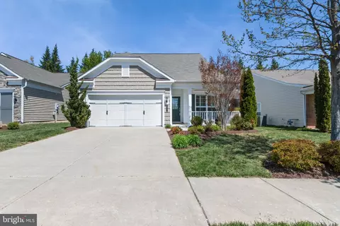 33 Denison St, Fredericksburg, VA 22406