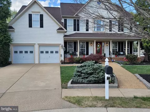 15 Stratford Hall Ct, Fredericksburg, VA 22406