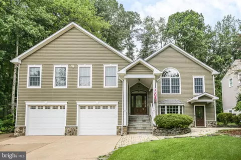 2409 Harpoon Dr, Stafford, VA 22554
