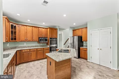 59 Twin Hill Ln, Stafford, VA 22554