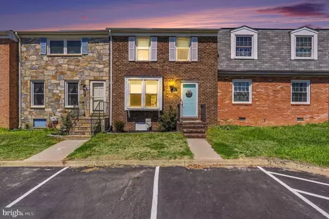 1717 Meadow Dr, Fredericksburg, VA 22405