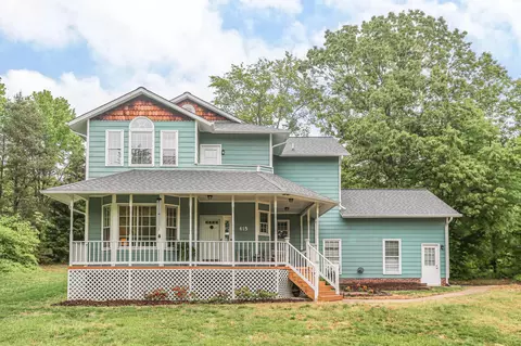615 Falmouth Dr, Fredericksburg, VA 22405