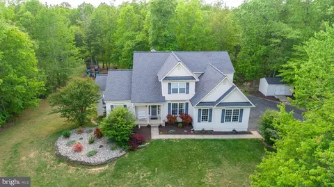 76 Misty Creek Ln, Fredericksburg, VA 22406
