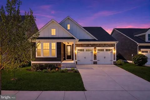 208 Coneflower Ln, Stafford, VA 22554