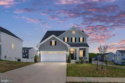 497 Bridgepoint Dr, Fredericksburg, VA 22405