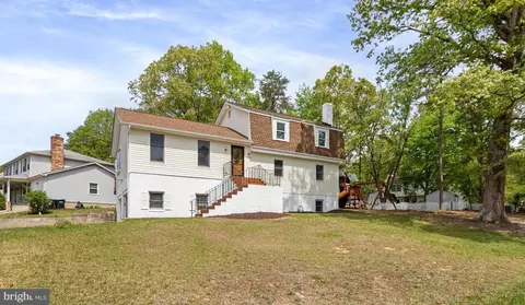 127 Oaklawn Rd, Stafford, VA 22554