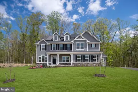 112 Lake Bluff Ct, Fredericksburg, VA 22406