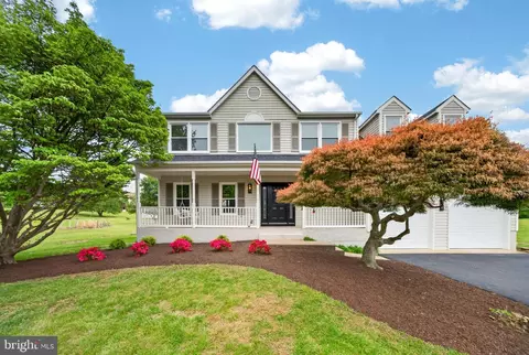 89 Autumn Dr, Stafford, VA 22556