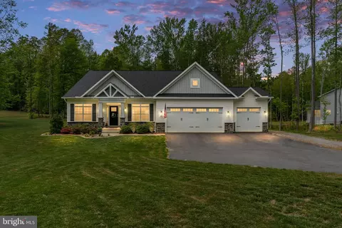 40 Southern View Dr, Stafford, VA 22554