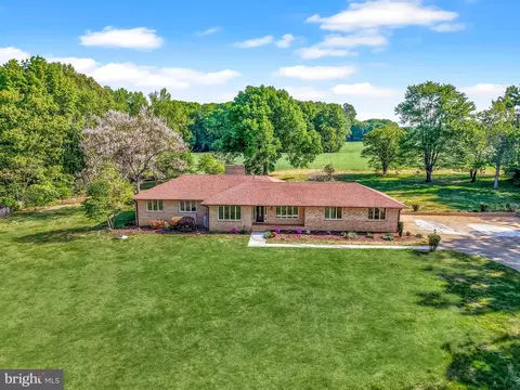31 Little Creek Ln, Fredericksburg, VA 22405