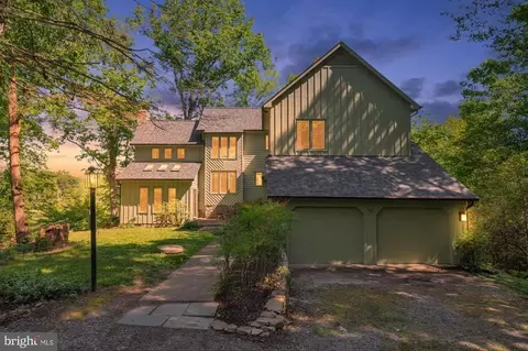 379 Wood Landing Rd, Fredericksburg, VA 22405