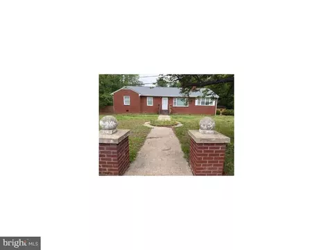 130 Sanford Dr, Fredericksburg, VA 22406