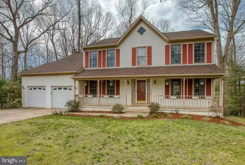 58 Baldwin Dr, Fredericksburg, VA 22406