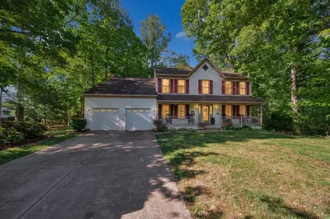58 Baldwin Dr, Fredericksburg, VA 22406