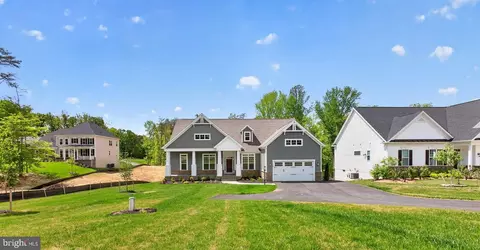 242 Colebrook Rd, Fredericksburg, VA 22405