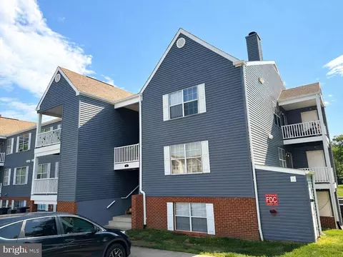 202 Dover Pl #202, Stafford, VA 22556