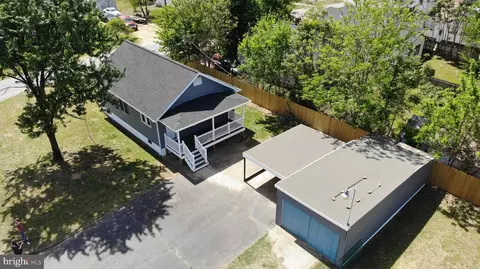 109 E Chatham St, Fredericksburg, VA 22405