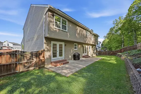 18 Cookson Dr, Stafford, VA 22556