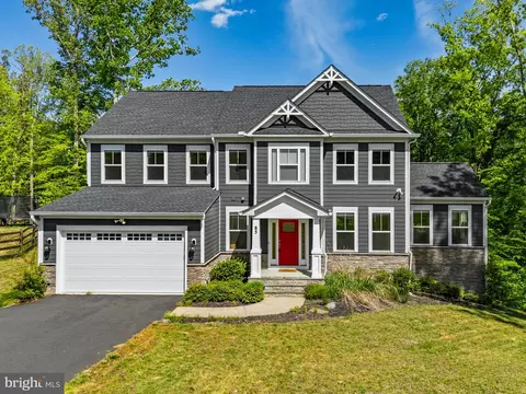 85 Hopewell Dr, Fredericksburg, VA 22406