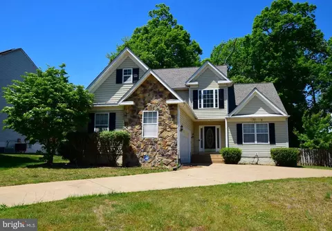 3 Colonel Colin Ct, Stafford, VA 22554