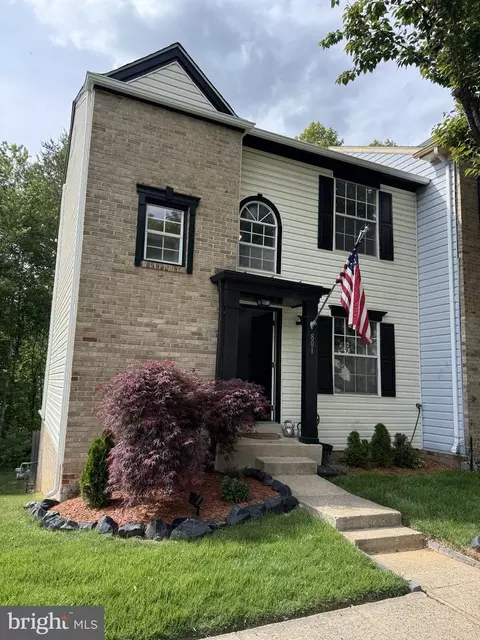 801 Wind Ridge Dr, Stafford, VA 22554