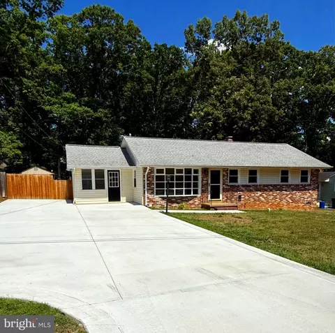 4 Patrick Henry St, Fredericksburg, VA 22405
