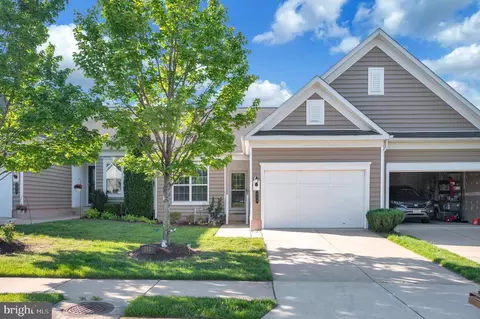 144 Castle Hill Dr, Fredericksburg, VA 22406