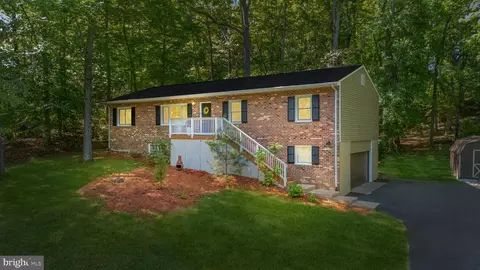 34 Greenridge Dr, Stafford, VA 22554