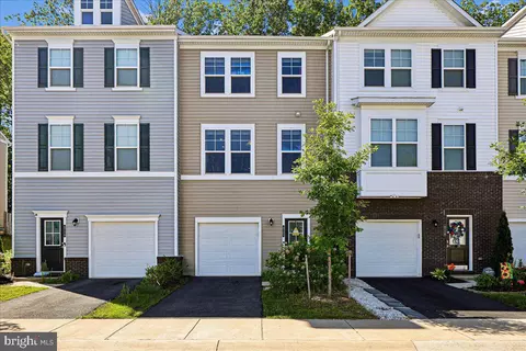 217 Huff Dr, Stafford, VA 22554