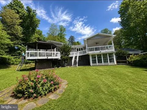 58 Green Leaf Ter, Stafford, VA 22556