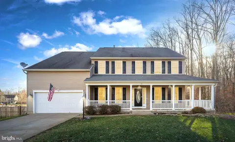 18 Cedarview Ct, Fredericksburg, VA 22406