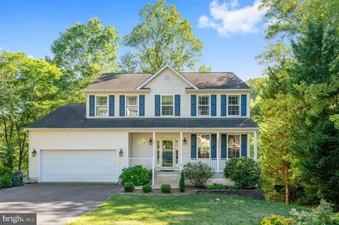 49 Melanie Hollow Ln, Fredericksburg, VA 22405