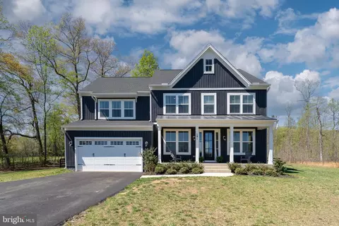 191 Moffett Ln, Fredericksburg, VA 22406