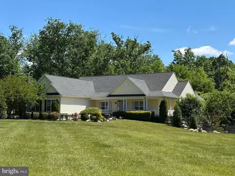 320 Gentle Breeze Cir, Fredericksburg, VA 22406
