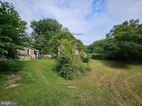 120 Cambridge St, Fredericksburg, VA 22405