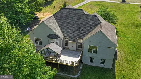39 River Ridge Ln, Fredericksburg, VA 22406