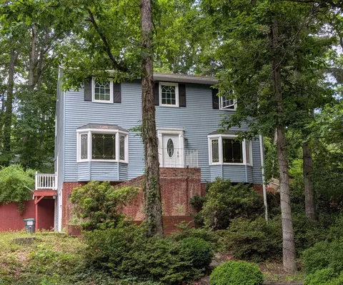 1030 John Paul Jones Dr, Stafford, VA 22554