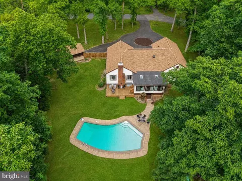 10 Ridgeview Cir, Fredericksburg, VA 22406