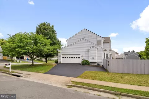 14 Regiment Ln, Fredericksburg, VA 22405